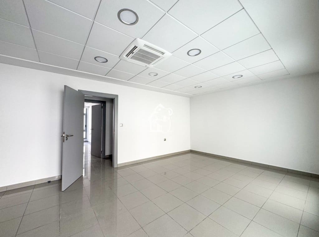 1 slaapkamer Commercieel te huur in Almoradi met garage - € 1.620 (Ref: 9719315)