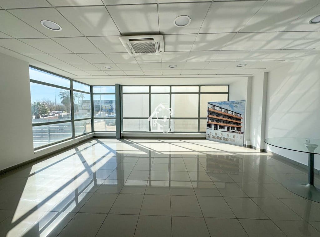 1 slaapkamer Commercieel te huur in Almoradi met garage - € 1.620 (Ref: 9719315)