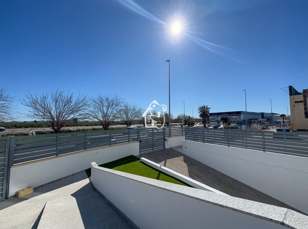 1 quarto Comercial para arrendar em Almoradi com garagem - 740 € (Ref: 9719316)