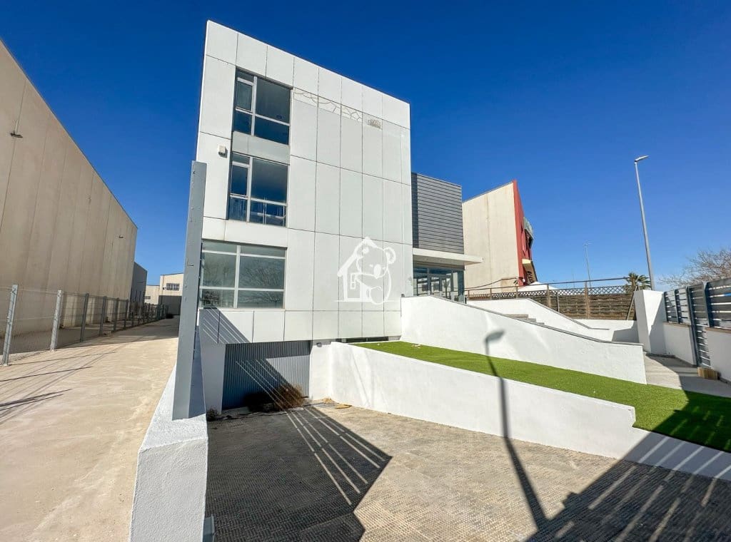 1 quarto Comercial para arrendar em Almoradi com garagem - 740 € (Ref: 9719316)