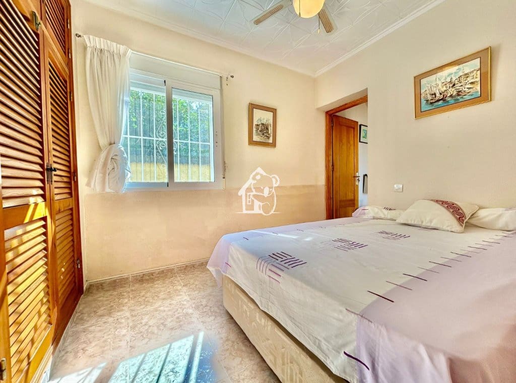 4 bedroom Villa for rent in Torrevieja - € 1,750 (Ref: 9726223)