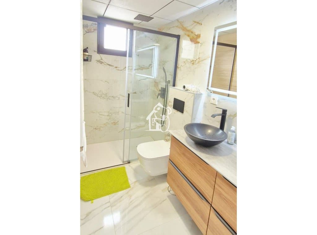 5 bedroom Townhouse for rent in Torrevieja - € 2,300 (Ref: 9726224)