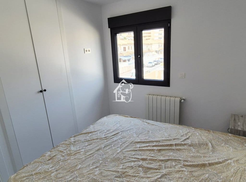 5 bedroom Townhouse for rent in Torrevieja - € 2,300 (Ref: 9726224)