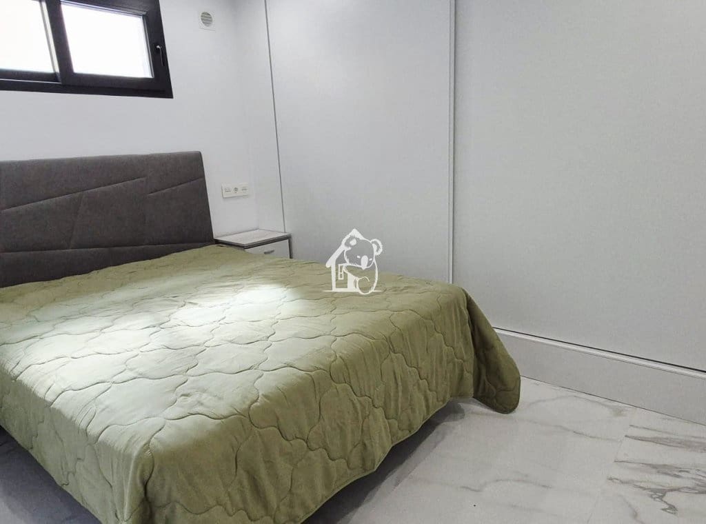 5 bedroom Townhouse for rent in Torrevieja - € 2,300 (Ref: 9726224)