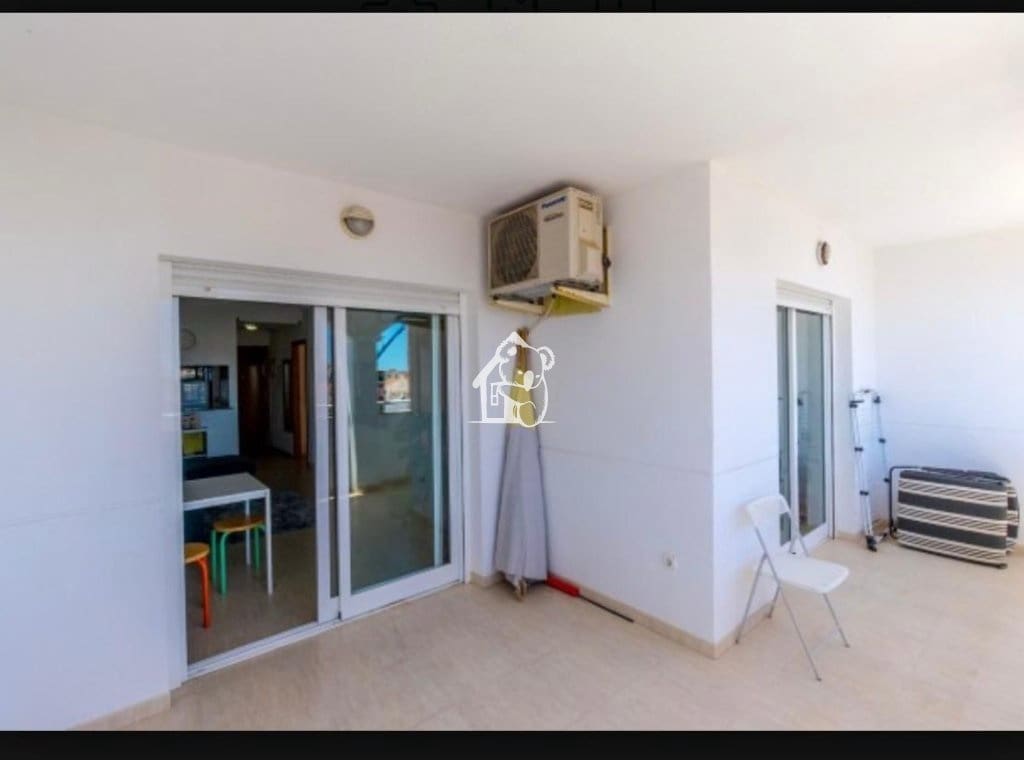 2 bedroom Beach Apartment for rent in La Mata with pool garage - € 950 (Ref: 9726225)