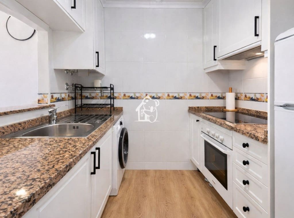 2 bedroom Beach Apartment for rent in La Mata with pool garage - € 950 (Ref: 9726225)