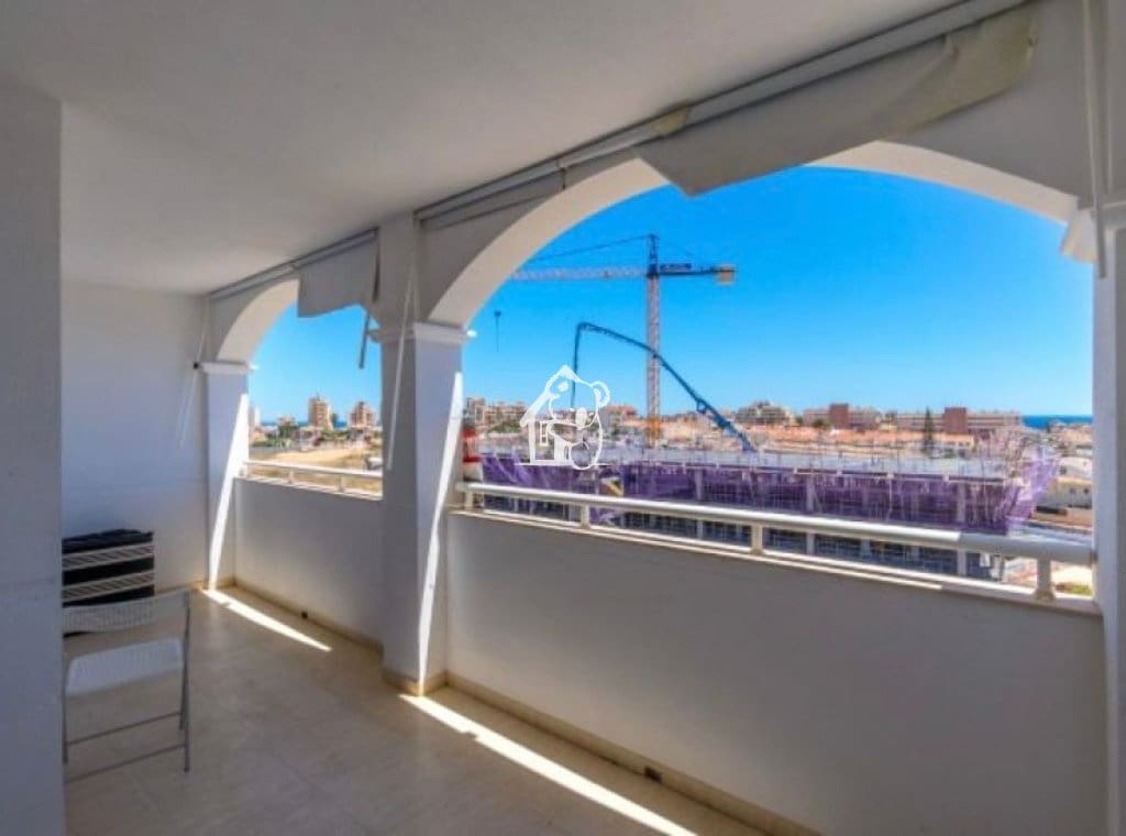 2 bedroom Beach Apartment for rent in La Mata with pool garage - € 950 (Ref: 9726225)