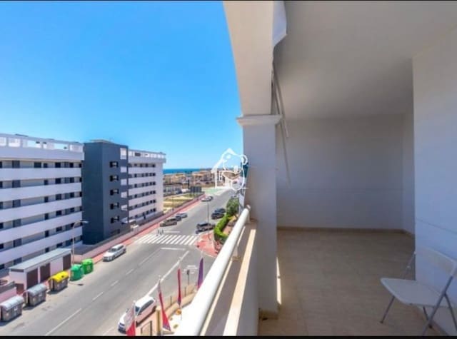 2 soverom Strandleiligheter til leie i La Mata, Torrevieja med svømmebasseng garasje - € 950 (Ref: 9726225)