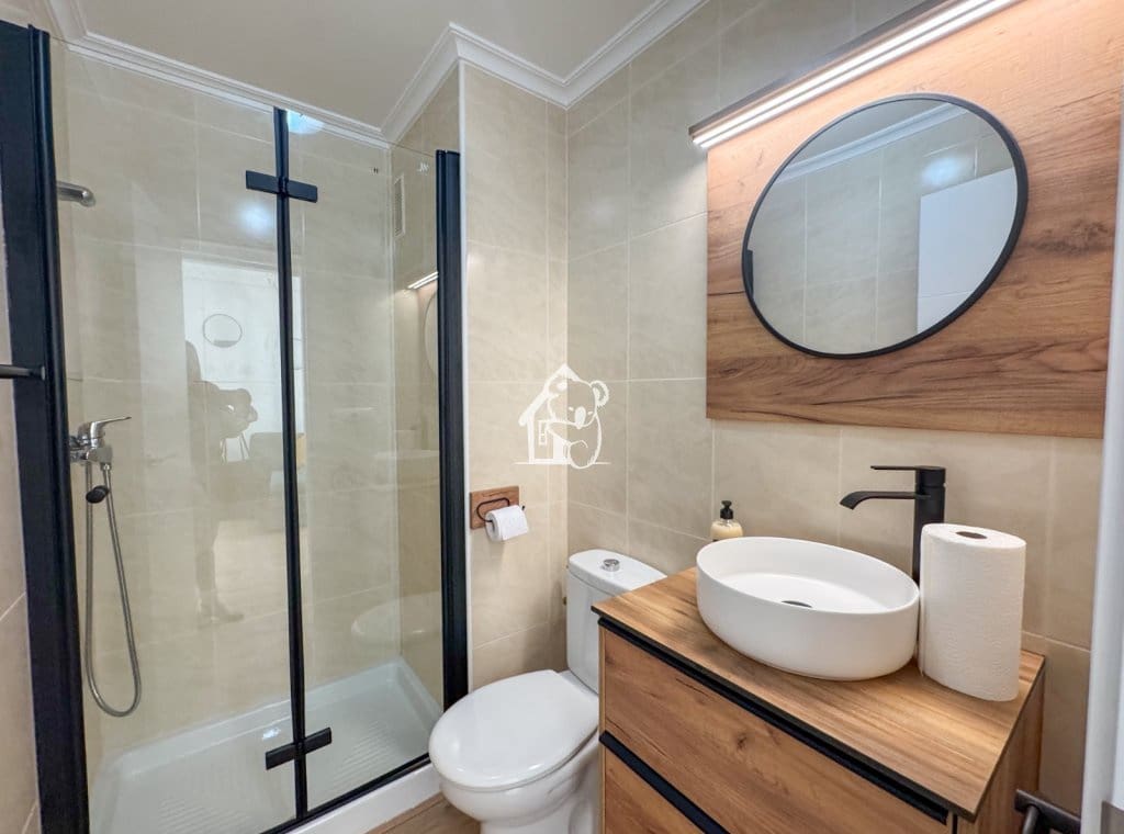 2 slaapkamer Strandappartement te huur in La Mata met zwembad garage - € 950 (Ref: 9726225)