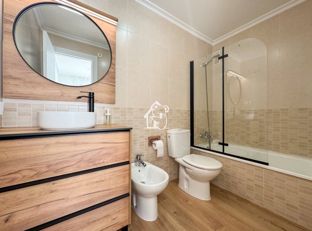 2 slaapkamer Strandappartement te huur in La Mata met zwembad garage - € 950 (Ref: 9726225)