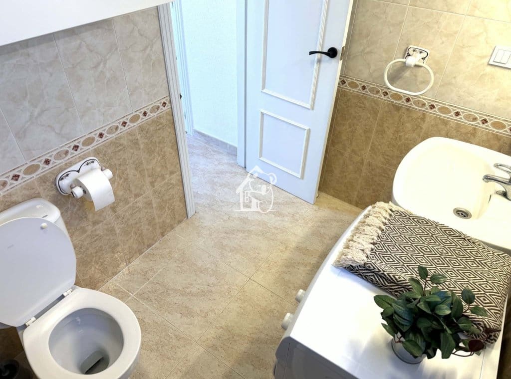 1 bedroom Beach Apartment for rent in Torrevieja - € 850 (Ref: 9731499)