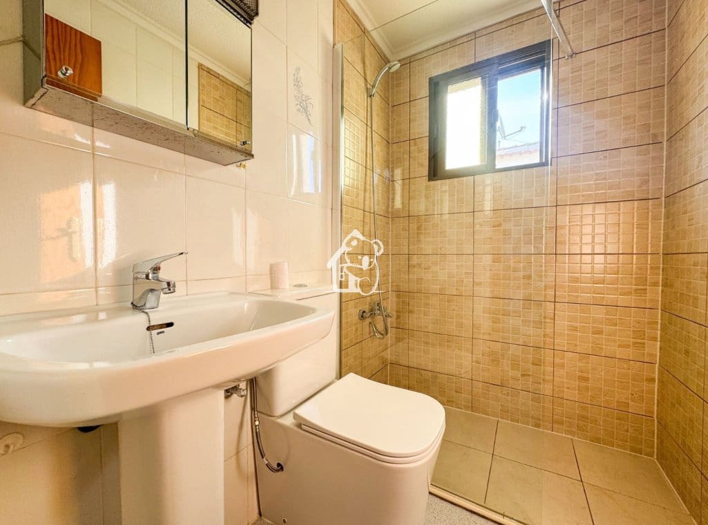 3 bedroom Apartment for rent in Torrevieja - € 900 (Ref: 9731501)