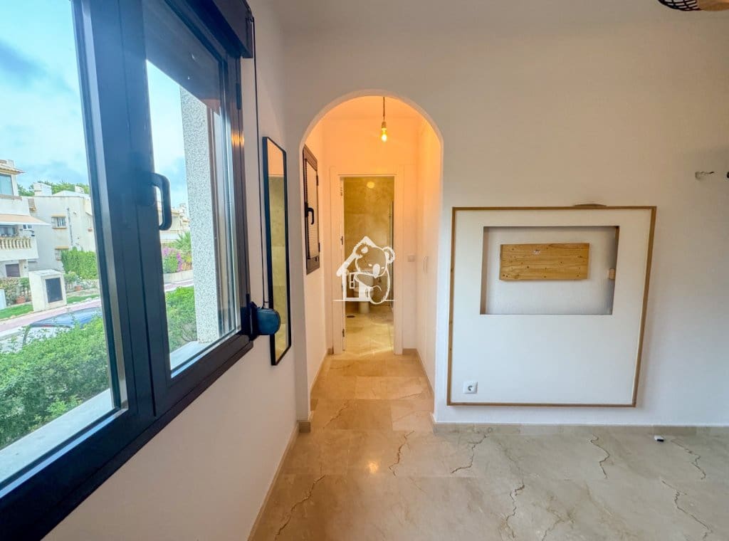 3 bedroom Apartment for rent in Alicante / Alacant city with pool garage - € 1,500 (Ref: 9737724)