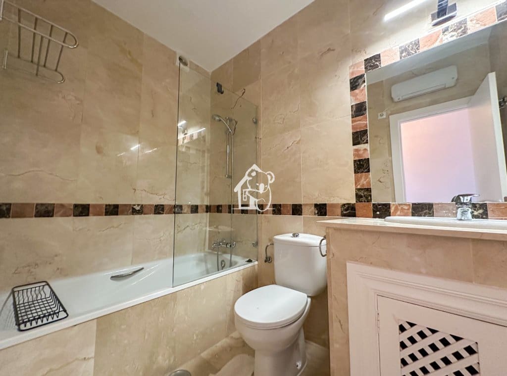 3 bedroom Apartment for rent in Alicante / Alacant city with pool garage - € 1,500 (Ref: 9737724)