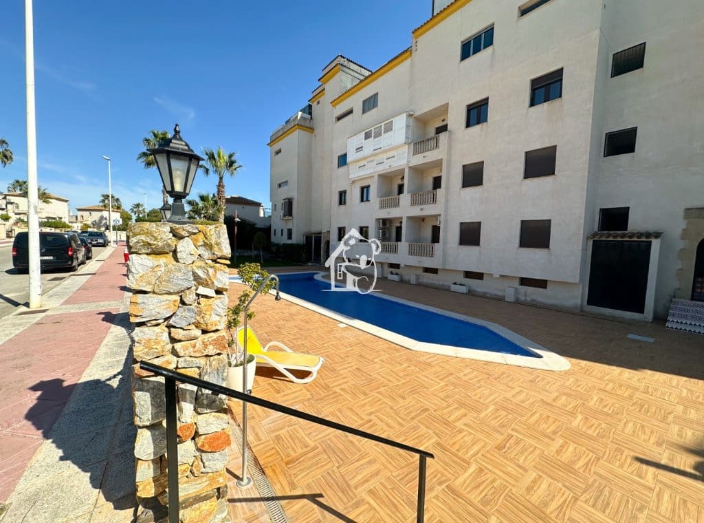 3 bedroom Apartment for rent in Alicante / Alacant city with pool garage - € 1,500 (Ref: 9737724)