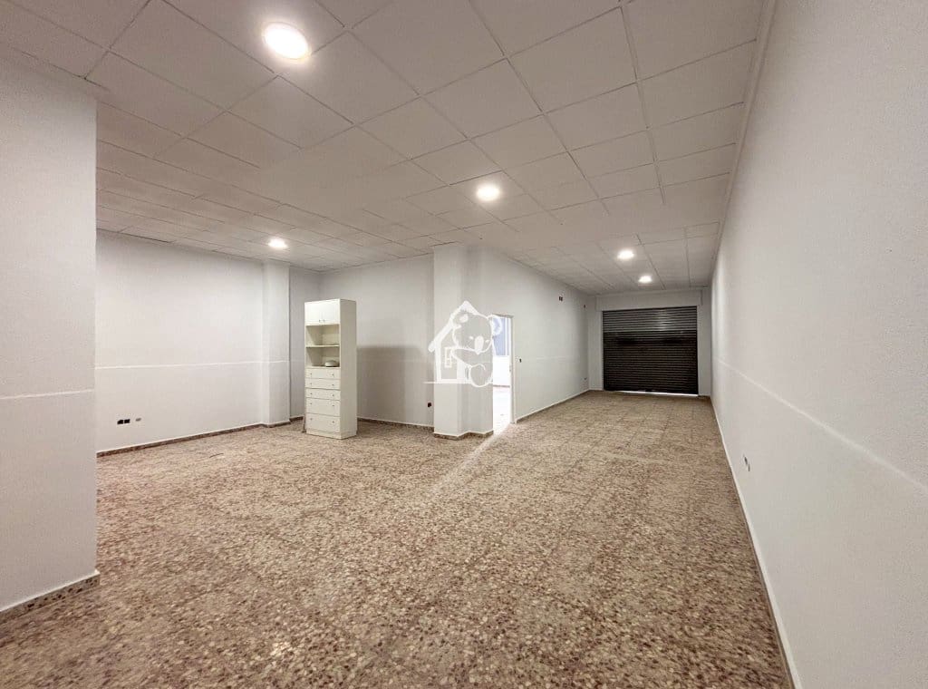 1 bedroom Commercial for rent in Almoradi - € 530 (Ref: 9737725)