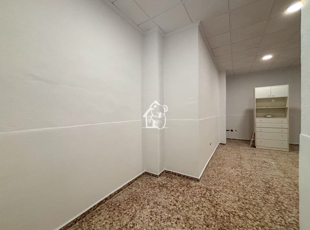 1 bedroom Commercial for rent in Almoradi - € 530 (Ref: 9737725)