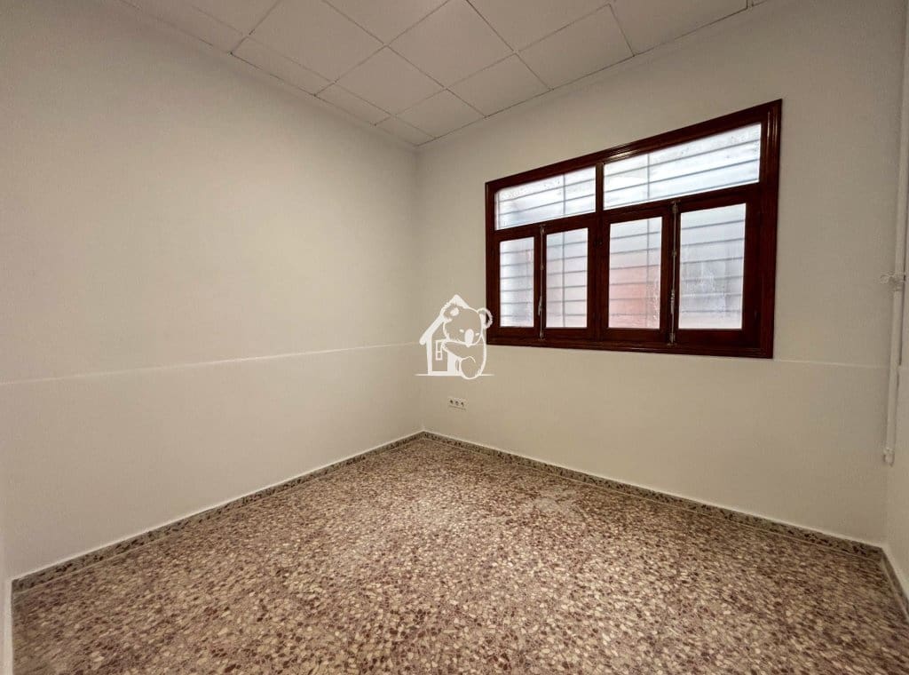 1 bedroom Commercial for rent in Almoradi - € 530 (Ref: 9737725)