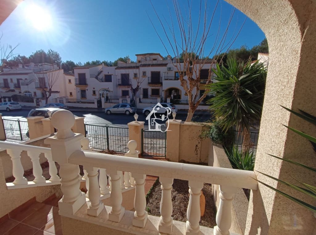 2 soveværelse Bungalow til leje i Pinar de Campoverde med swimmingpool - € 900 (Ref: 9741427)