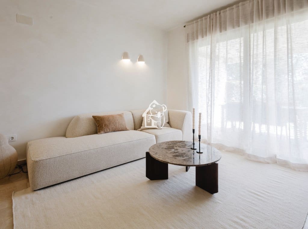 2 bedroom Apartment for rent in Orihuela Costa with pool garage - € 1,950 (Ref: 9741428)