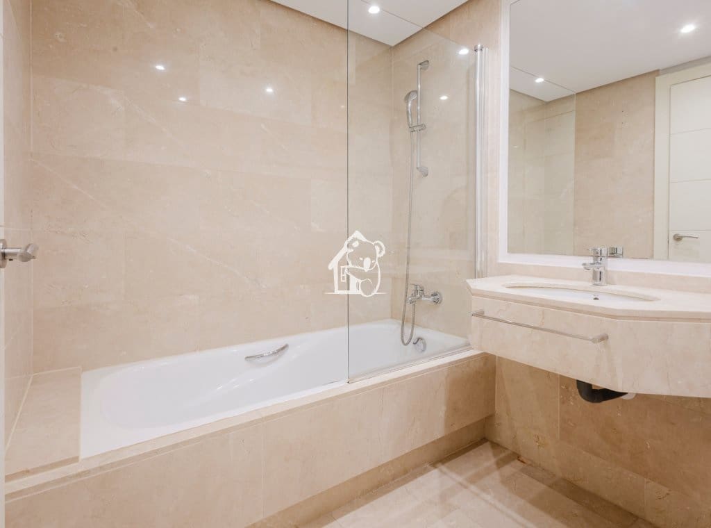 2 bedroom Apartment for rent in Orihuela Costa with pool garage - € 1,950 (Ref: 9741428)