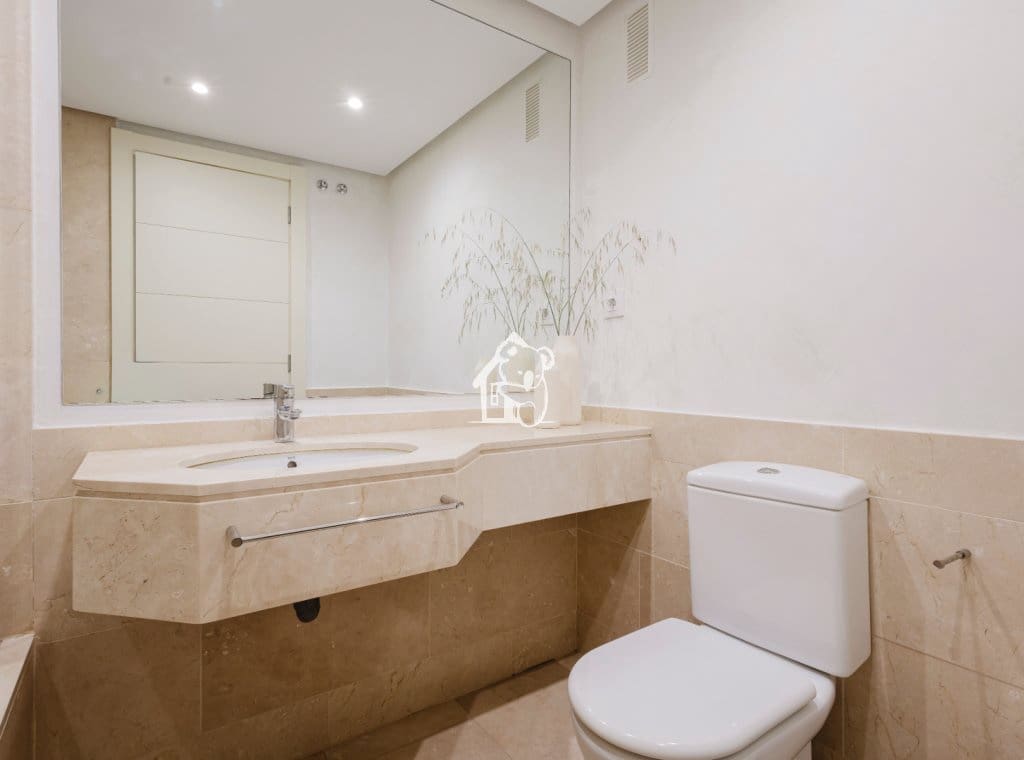 2 bedroom Apartment for rent in Orihuela Costa with pool garage - € 1,950 (Ref: 9741428)