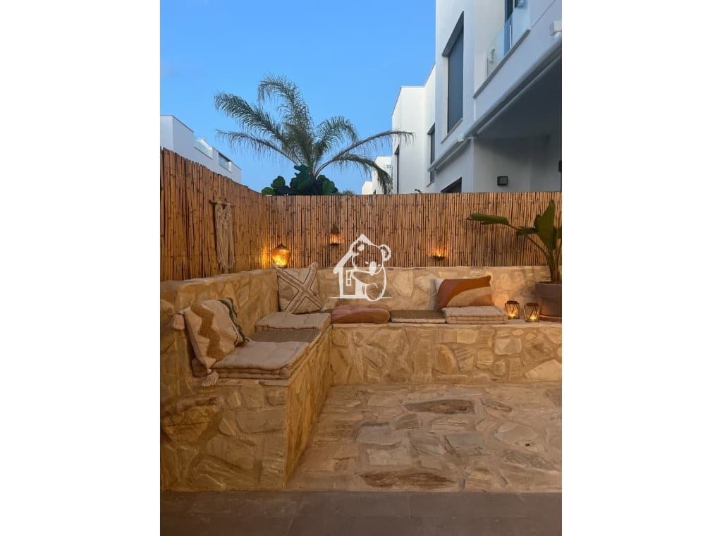 3 sovrum Lägenhet att hyra i Santiago de la Ribera med pool garage - 1 500 € (Ref: 9751473)