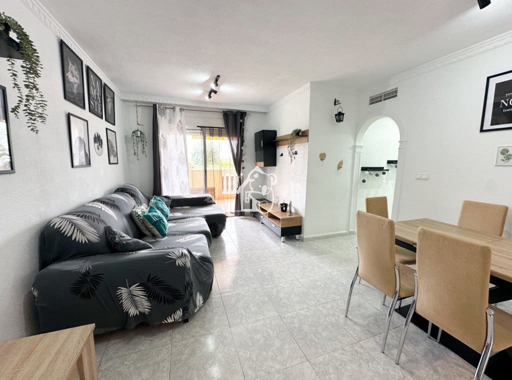 2 soverom Leilighet til leie i Algorfa med svømmebasseng garasje - € 850 (Ref: 9751474)