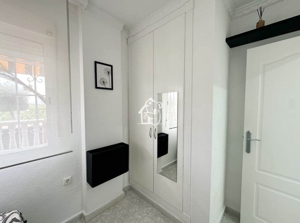 2 soverom Leilighet til leie i Algorfa med svømmebasseng garasje - € 850 (Ref: 9751474)