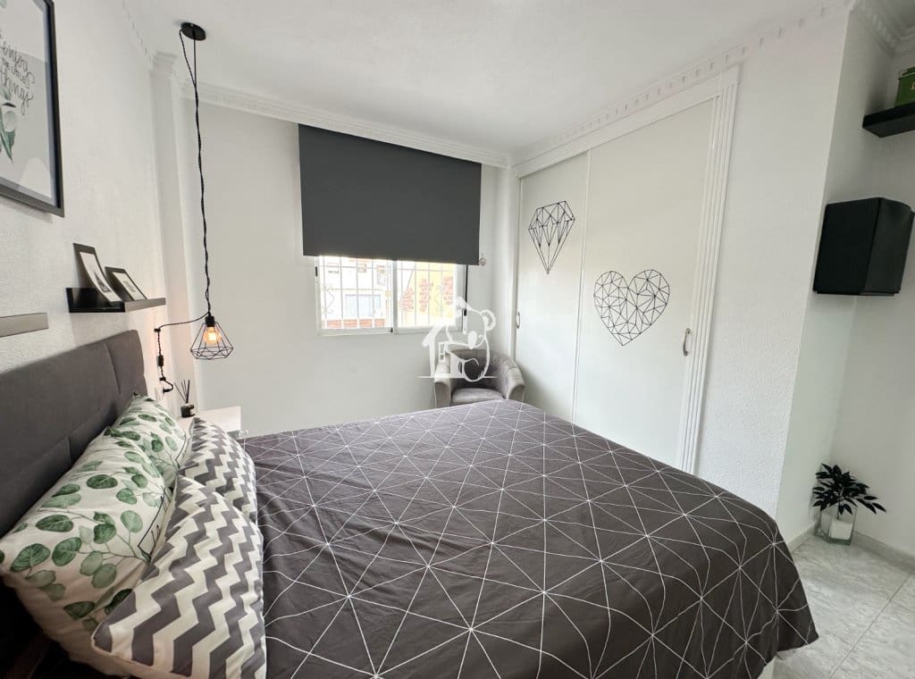 2 soverom Leilighet til leie i Algorfa med svømmebasseng garasje - € 850 (Ref: 9751474)