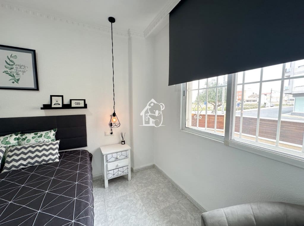 2 soverom Leilighet til leie i Algorfa med svømmebasseng garasje - € 850 (Ref: 9751474)