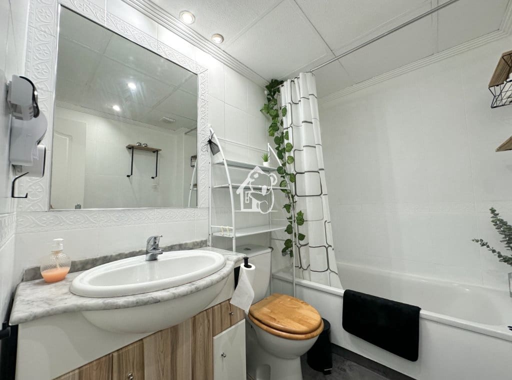 2 soverom Leilighet til leie i Algorfa med svømmebasseng garasje - € 850 (Ref: 9751474)