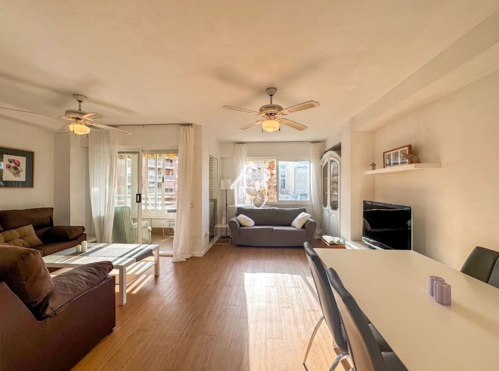 2 makuuhuone Huoneisto vuokrattavana paikassa Torrevieja - 950 € (Ref: 9751475)