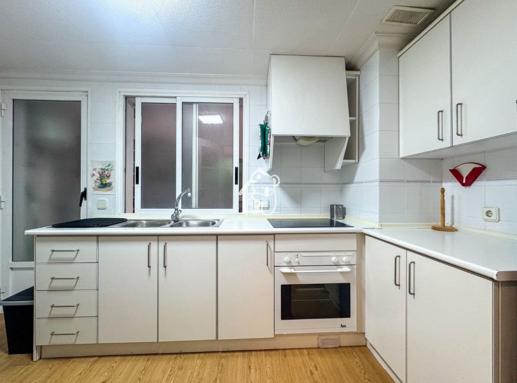 2 makuuhuone Huoneisto vuokrattavana paikassa Torrevieja - 950 € (Ref: 9751475)