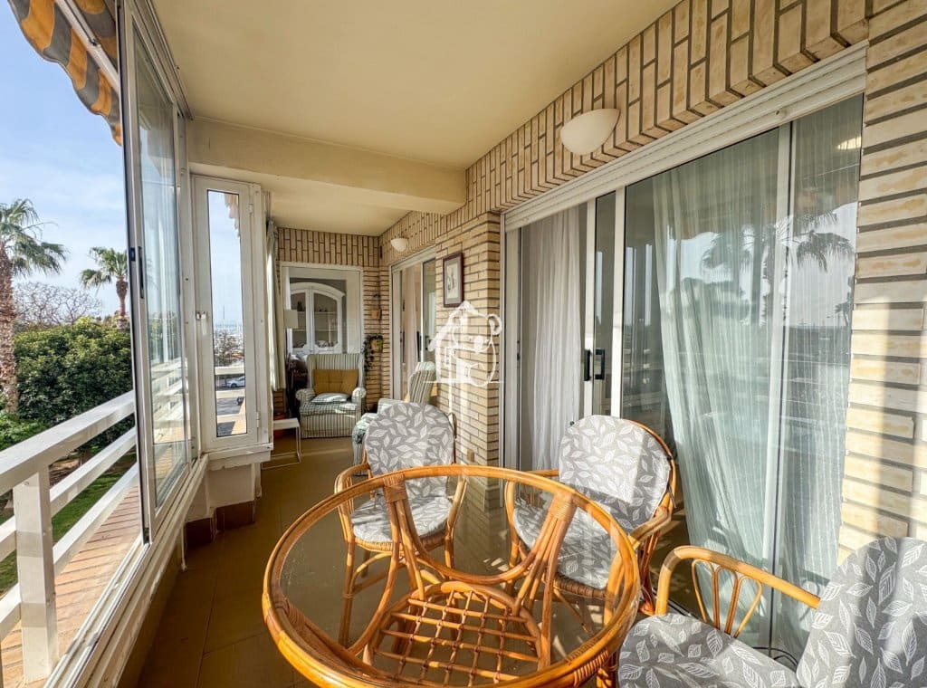 2 makuuhuone Huoneisto vuokrattavana paikassa Torrevieja - 950 € (Ref: 9751475)