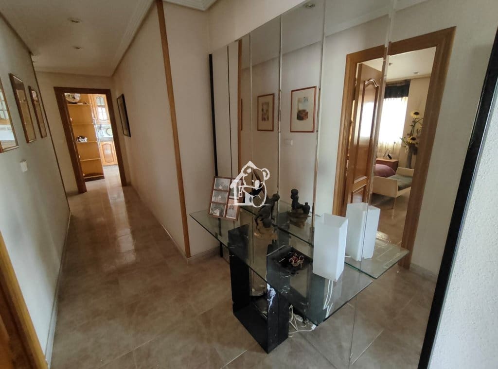 3 makuuhuone Huoneisto vuokrattavana paikassa Rojales - 900 € (Ref: 9751476)