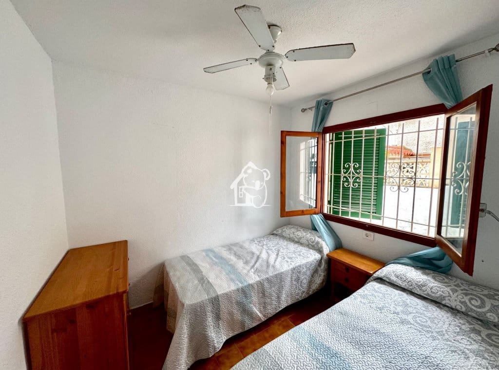 3 quarto Moradia para venda em Torrevieja com piscina - 190 000 € (Ref: 9755089)