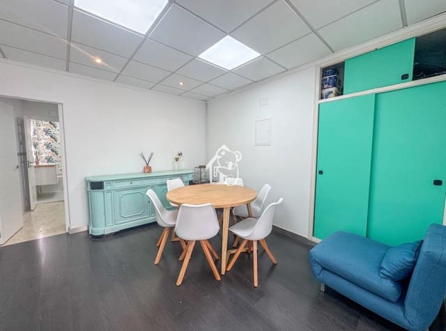 2 bedroom Apartment for rent in Centro - Muelle Pesquero, Torrevieja with garage - € 900 (Ref: 9755090)