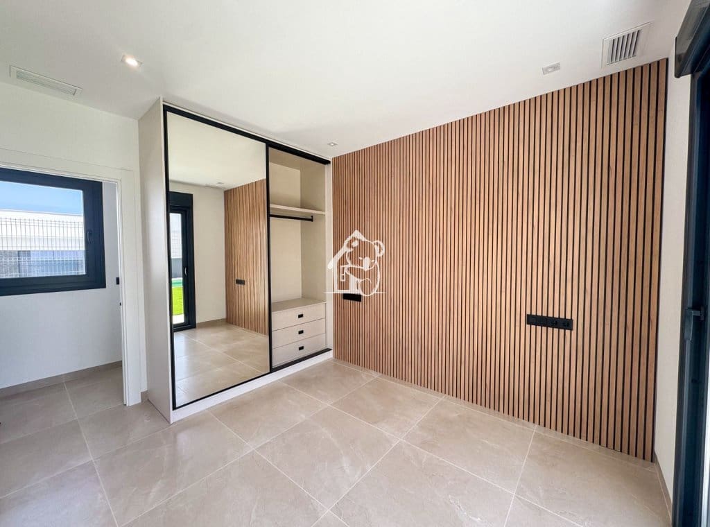 3 slaapkamer Villa te koop in Algorfa met zwembad - € 675.000 (Ref: 9758336)