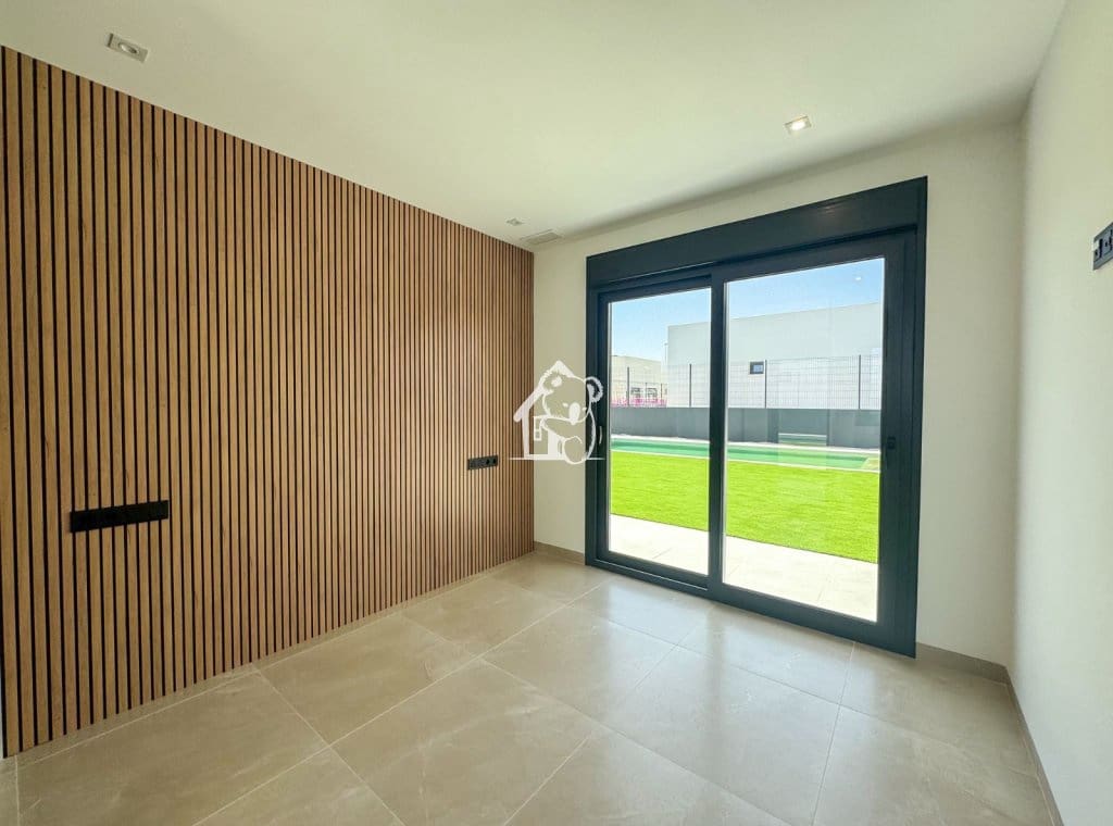 3 slaapkamer Villa te koop in Algorfa met zwembad - € 675.000 (Ref: 9758336)