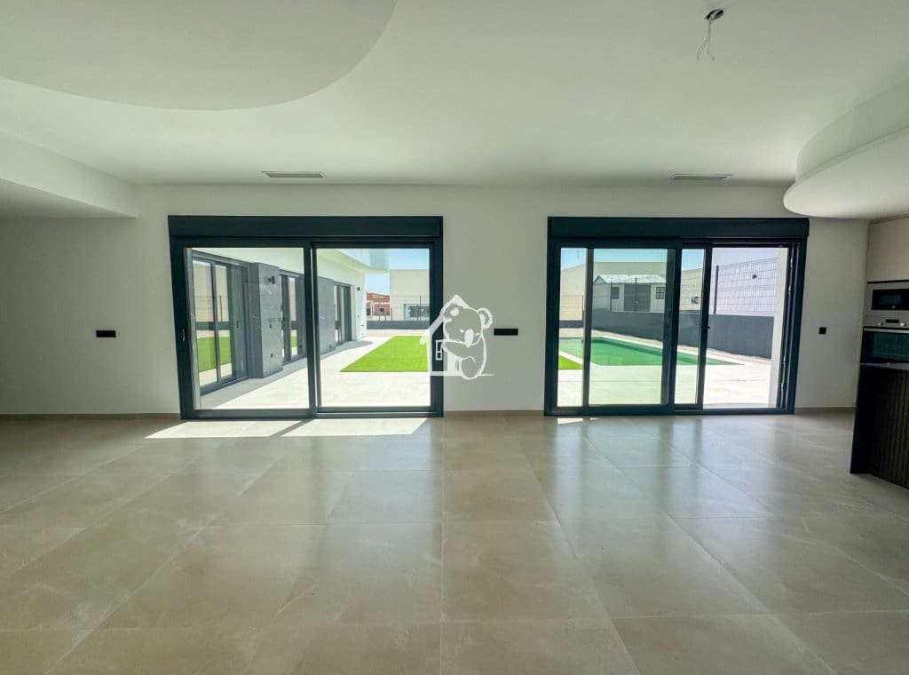 3 slaapkamer Villa te koop in Algorfa met zwembad - € 675.000 (Ref: 9758336)