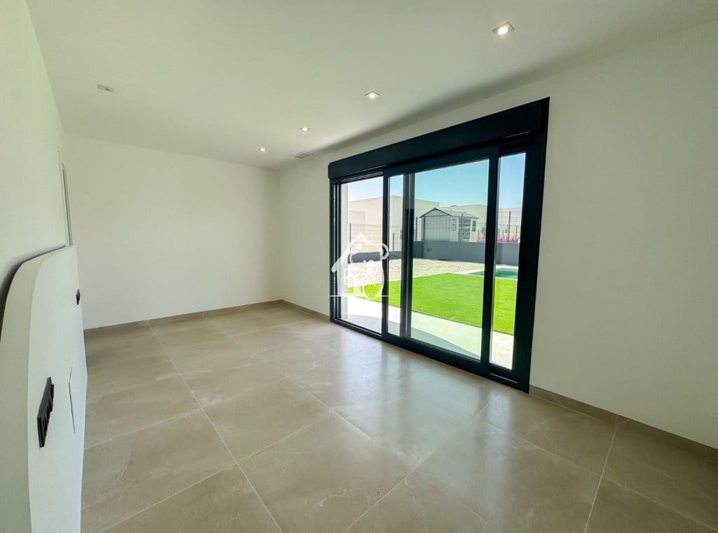 3 slaapkamer Villa te koop in Algorfa met zwembad - € 675.000 (Ref: 9758336)