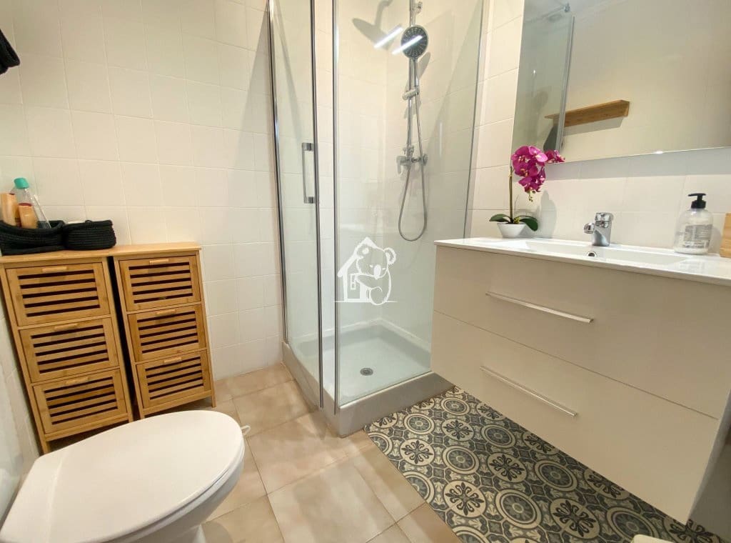 2 soverom Villa til leie i Torrevieja med svømmebasseng - € 1 400 (Ref: 9761582)