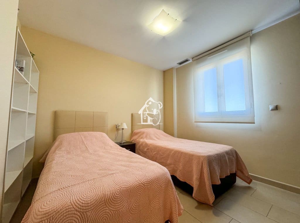 2 bedroom Apartment for sale in Torrevieja with pool - € 350,000 (Ref: 9761584)