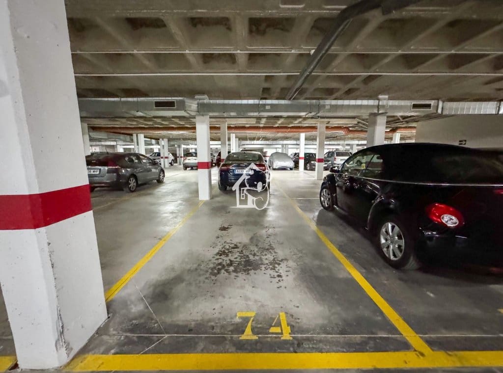 2 bedroom Apartment for sale in Torrevieja with pool - € 350,000 (Ref: 9761584)