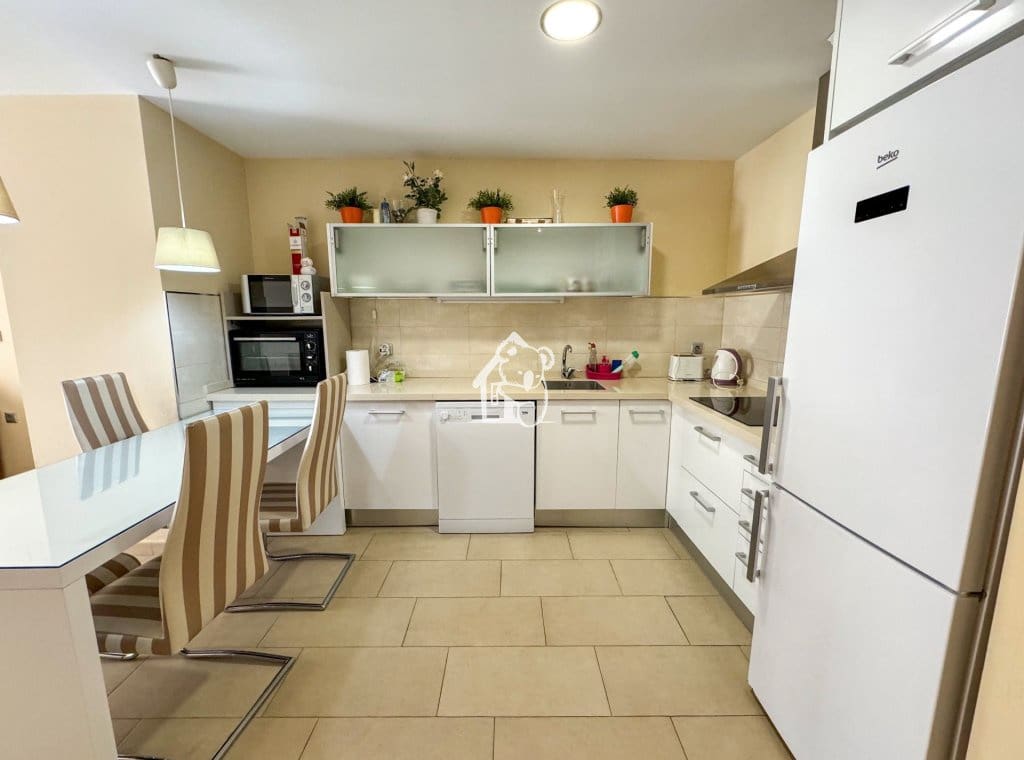 2 bedroom Apartment for sale in Torrevieja with pool - € 350,000 (Ref: 9761584)