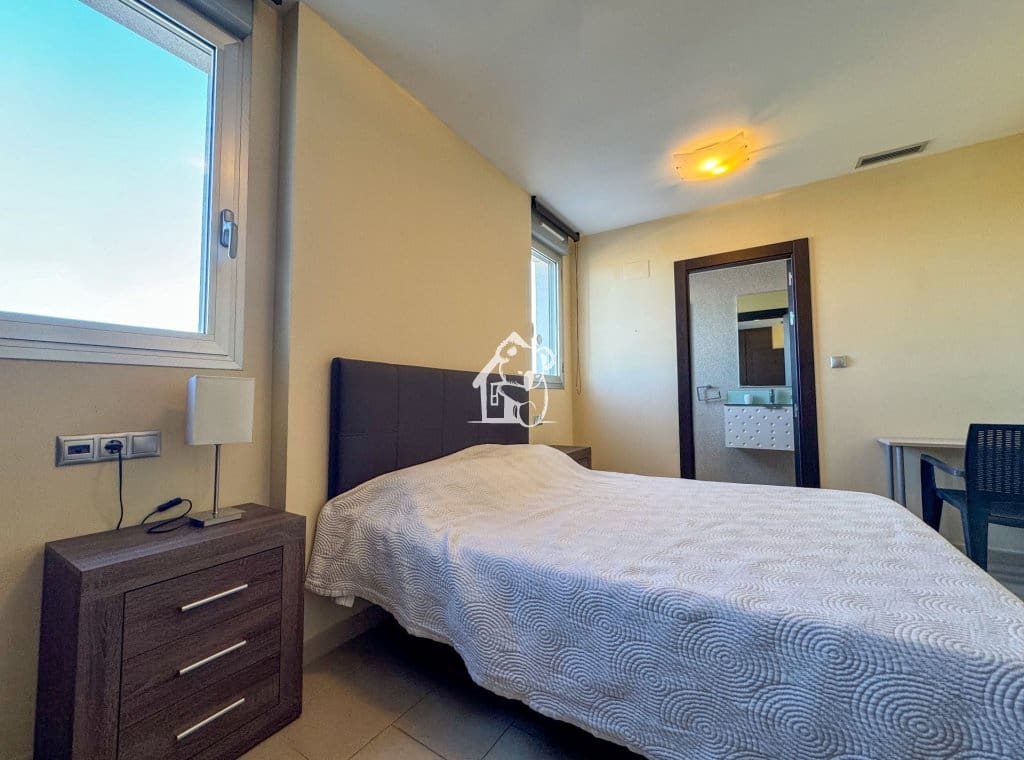 2 bedroom Apartment for sale in Torrevieja with pool - € 350,000 (Ref: 9761584)