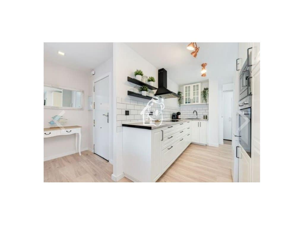 3 slaapkamer Appartement te huur in Torrevieja - € 1.100 (Ref: 9761585)