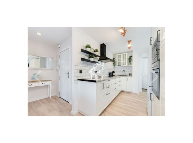 3 sypialnia Apartament do wynajęcia w Las Piscinas Naturales, Torrevieja - 1 100 € (Ref: 9761585)