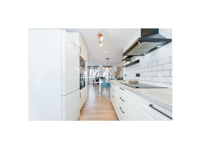 3 sypialnia Apartament do wynajęcia w Las Piscinas Naturales, Torrevieja - 1 100 € (Ref: 9761585)